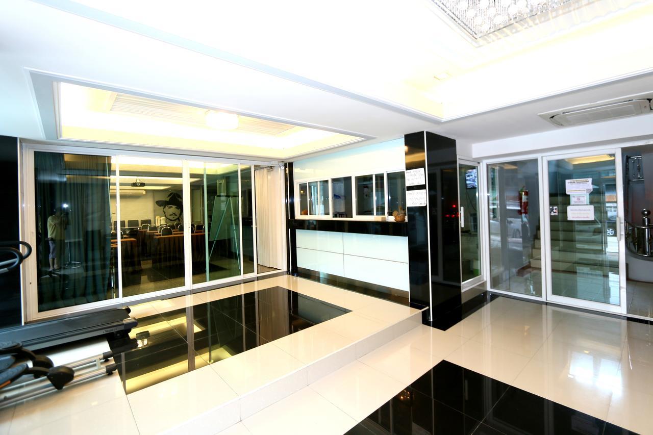 T3 Residence Bangkok Exterior photo